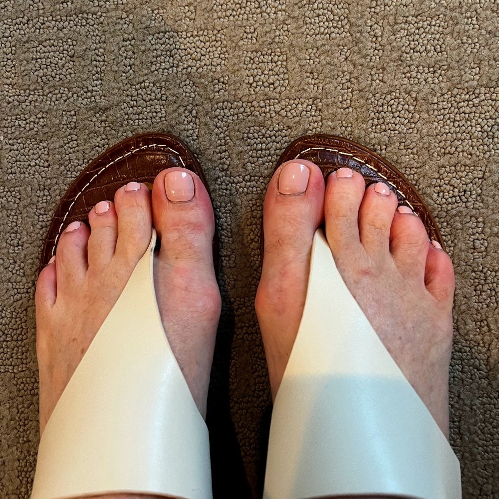 Ivory sandals with block heel